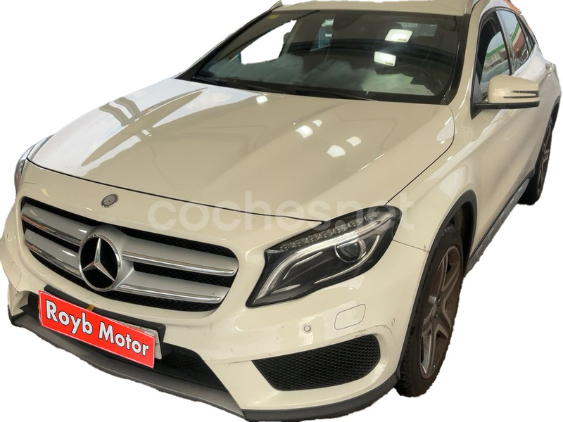MERCEDES-BENZ Clase GLA